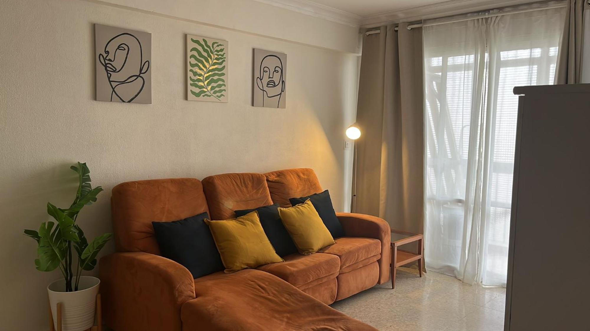 Cozy Apartment Next To Center Siviglia Esterno foto