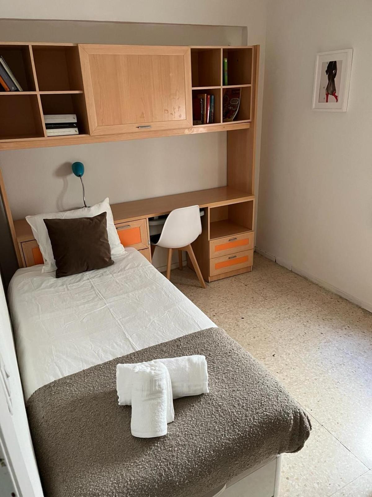 Cozy Apartment Next To Center Siviglia Esterno foto