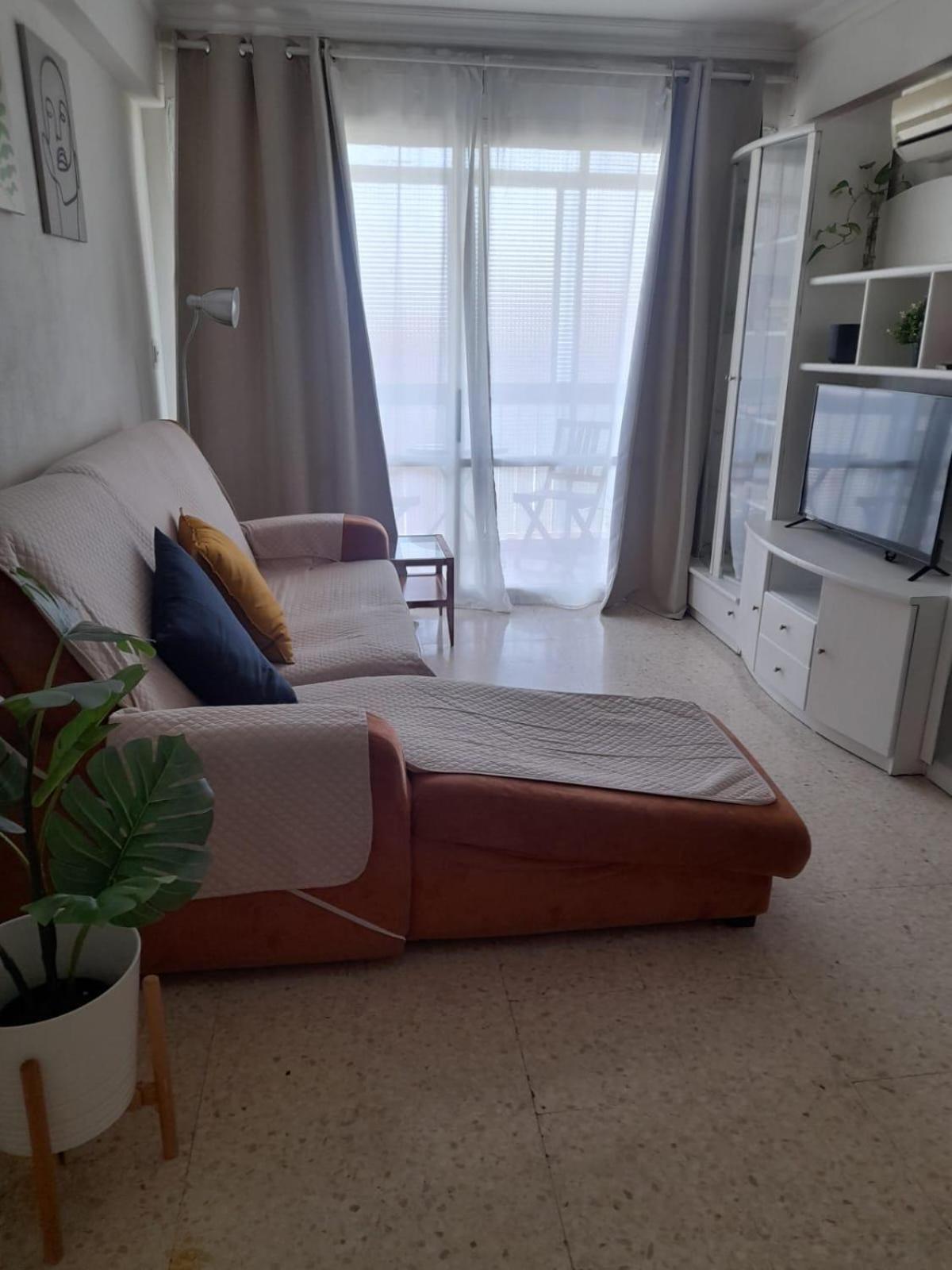 Cozy Apartment Next To Center Siviglia Esterno foto